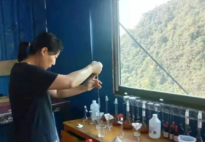 松山儀器NMA-11有色金屬材料分析儀應用一一廣東瑤嶺鎢砂尾砂處理廠